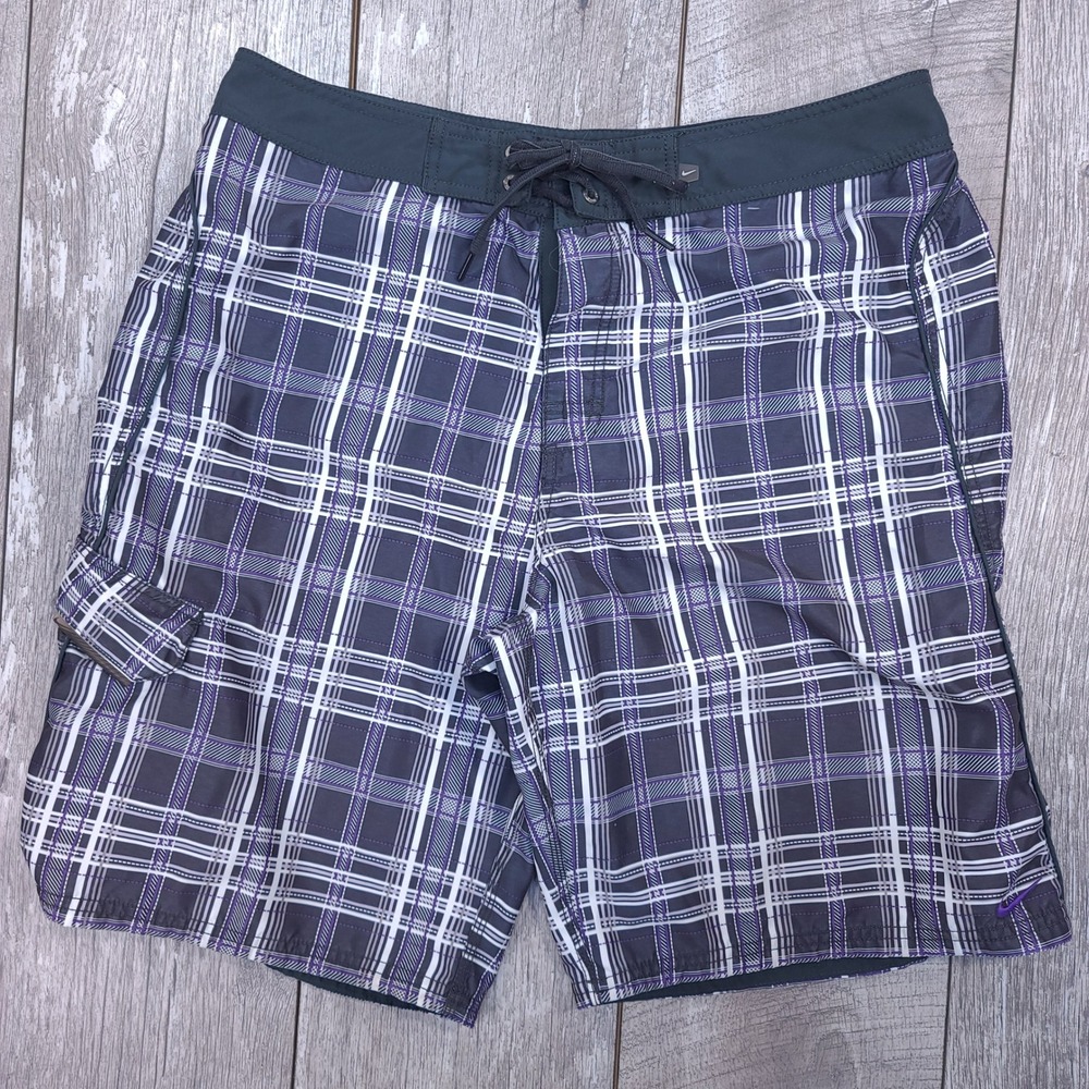 Nike Board Shorts Mens 36 Black Purple Plaid Swim Trunks Cargo Pocket